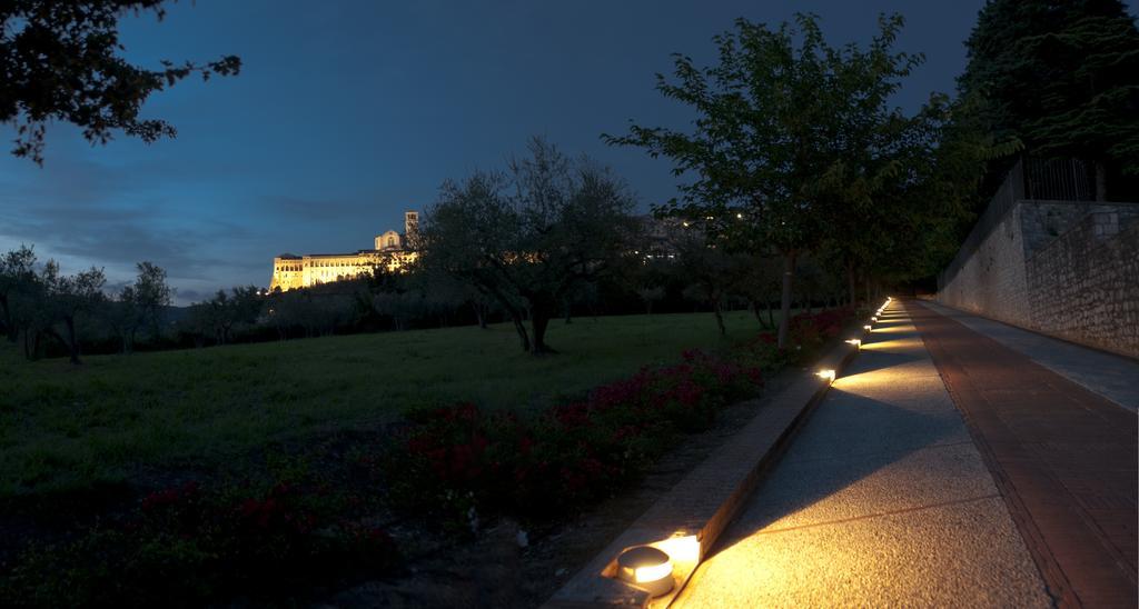 Assisi Garden Hotell Eksteriør bilde